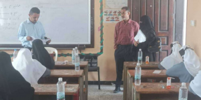 انتقالي لحج يتفقد سير امتحانات الثانوية العامة في مدرسة الزهراء ويشيد بمستوى الانضباط