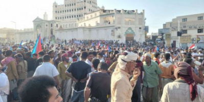 هيومن رايتس تستنكر العنف المسلح ضد متظاهري عدن وحضرموت
