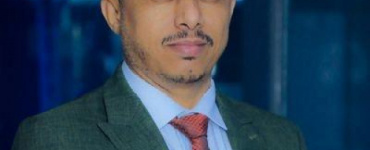 عبدالباري طاهر.. يدافع عن السعودية أم عن الحوثيين؟
