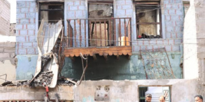 مدير عام دارسعد يتفقد أضرار الحريق الذي اندلع  في احد المنازل بمنطقة الغربية