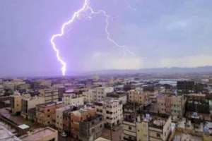 صواعق تقتل 5 أشخاص وتصيب آخرين في محافظتين