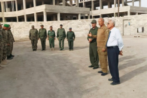 التوجيه المعنوي ينظم كلمة توعوية صباحية حول أهمية الانضباط في العمل الأمني