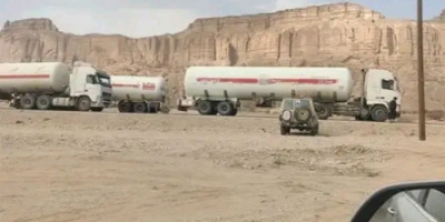 قبائل شبوة تبدأ قطع الطرق تنديدا بضم إرهابيين لصفقة تبادل الأسرى 