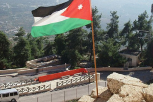الجيش الأردني يعلن سقوط ثلاثة صواريخ إيرانية في أراضي المملكة