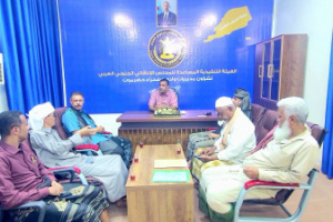 التميمي يطمئن على صحة الناشط الإعلامي محمد بافاضل ويشيد بموقفه الوطني