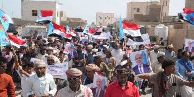 احتشاد جماهيري في سقطرى يؤكد التمسك بالسيادة والقرار الجنوبي ويرفض مشاريع الوصاية