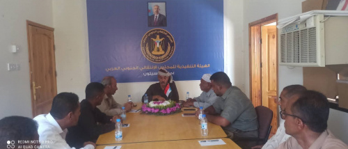 خطة تصعيدية ورسائل سياسية.. انتقالي سيئون يجدد رفض الوصاية وصفقات تبادل الأسرى