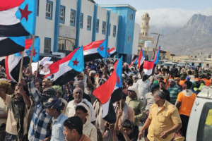 احتشاد جماهيري في حديبو يرفض مشاريع الوصاية والاحتلال الخارجي ويؤكد التمسك بالسيادة والقرار الجنوبي المستقل