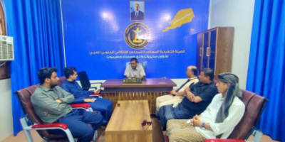 التميمي يناقش مع محامين حقوقيين آليات رصد الانتهاكات بوادي وصحراء حضرموت
