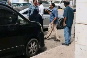 مغردون جنوبيون يطلقون هاشتاج #سلطات_الوصايه_تقتحم_نقابات_الجنوب