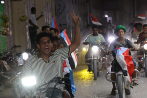 مواصلةً للبرنامج التصعيدي السلمي.. انتقالي الديس الشرقية ينظم مسيرة جماهيرية حاشدة بالدراجات النارية