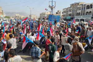 عاجل| مسيرة جماهيرية في الحبيلين للمطالبة بالإفراج عن المعتقلين وتجديد الدعم للرئيس الزُبيدي