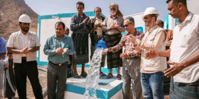 مدير عام مديرية عتق ومدير مياه الريف بشبوة يدشنان مشروع تأهيل بئر الصدارة لتعزيز خدمات مياه الشرب