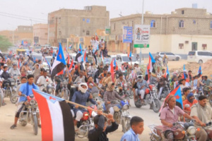 مسيرة جماهيرية بالدراجات النارية والمركبات في وادي العين وحورة