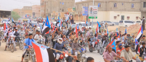 مسيرة جماهيرية بالدراجات النارية والمركبات في وادي العين وحورة