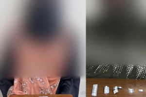 مكافحة المخدرات بعدن تضبط امرأتين بحوزتهما حبوب مخدرة في المنصورة