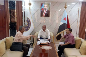 هرهرة يلتقي الكاتب والباحث نجمي عبدالمجيد ويطمئن على صحته