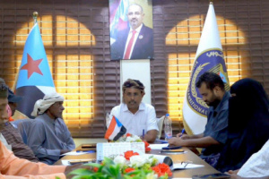 خلال الاجتماع. تنفيذية انتقالي سقطرى تتناقش ترتيبات التصعيد السلمي