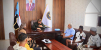 الجفري يلتقي عدداً ممن اعتُقلوا على ذمة المظاهرات السلمية بالمكلا