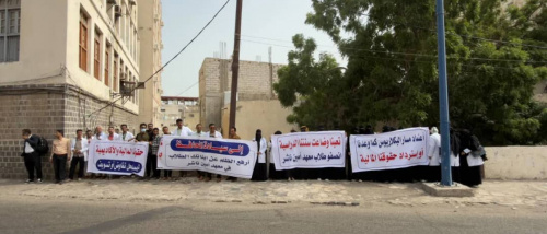 طلاب &laquo;البكلاريوس&raquo; بمعهد أمين ناشر يطالبون بحسم قانونية البرنامج بعد توجيهات بإيقافه