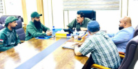 مدير أمن العاصمة عدن يشيد بجهود إدارتي  البحث الجنائي ومكافحة المخدرات
