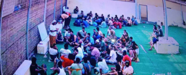 استمرار برنامج محو الأمية لنزلاء إصلاحية بئر أحمد بالعاصمة عدن