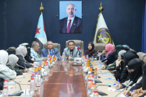 الأمانة العامة تدشن لقاءاتها بالقطاع النسوي وتؤكد: المرأة شريك في بناء المجتمع والدولة