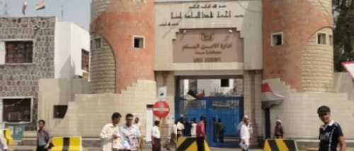 أمن عدن ينفي صحة الأنباء المتداولة بشأن إحباط محاولة تفجير مسجد في كريتر