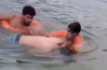 مأساة.. وفاة شابين غرقاً في أحد سواحل منطقة خدير