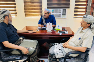 اليزيدي يلتقي بالحاف ويطلع على الأوضاع القبلية ولجان "الداعي القبلي" بمديريات محافظة المهرة