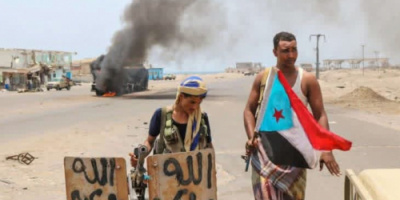 تقرير أمريكي: السعودية فككت التحالف المناهض لإيران فسيطر الحوثيون على باب المندب