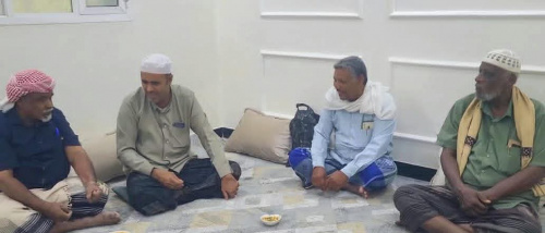 بن مشدود يطمئن على صحة رئيس القسم المالي بانتقالي تريم بعد نجاح العملية الجراحية