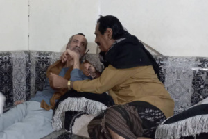 حويدر يطمئن على صحة المناضل عباس العسل ويؤكد اهتمام قيادة المجلس بالمناضلين