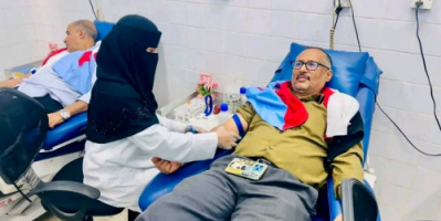 في مبادرة إنسانية ووطنية.. أعضاء الجمعية الوطنية يتبرعون بالدم دعمًا لجرحى القوات الجنوبية