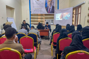 منسقية انتقالي كلية العلوم الإدارية تنظم أمسية تدريبية حول مهارات الذكاء الاصطناعي