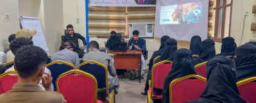 منسقية انتقالي كلية العلوم الإدارية تنظم أمسية تدريبية حول مهارات الذكاء الاصطناعي