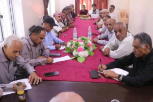 اجتماع موسع في الضالع يناقش آخر الترتيبات لإطلاق قافلة غذائية دعماً للقوات الجنوبية