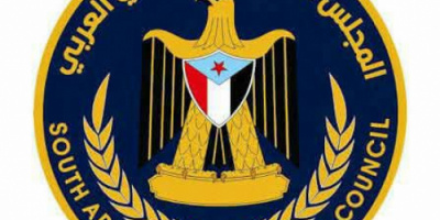  رئيس انتقالي أبين يعزي أسر شهداء الحادث الإجرامي في الخديرة بلودر
