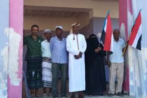 انتقالي زنجبار يواصل ترديد النشيد الوطني في مدرسة بلال بن رباح