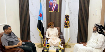 رئيس تنفيذية انتقالي المهرة يناقش مع رئيس الاتحاد العام لقبائل الجنوب بالمحافظة ترتيبات الحشد لفعالية 14 أكتوبر
