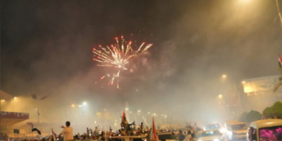 الألعاب النارية تضيء سماء عدن احتفاءً بثورة 14 أكتوبر وتأييداً لقرارات الرئيس الزُبيدي