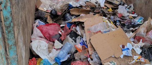 شكاوى من تراكم القمامة في الشيخ عثمان ومطالبات بتدخل عاجل