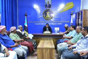 التميمي يلتقي رئيسي تنفيذيتي انتقالي شبام ورخية ويطلع على سير التسجيل في التعبئة العامة