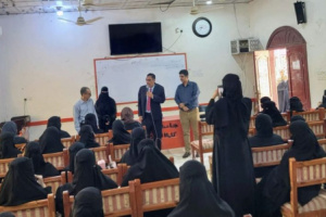 كلية اللغات والترجمة بجامعة عدن تنظم دورة تدريبية في الدورة المستندية لطلاب بكالوريوس اللغة الإنجليزية التجارية الدولية