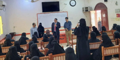 كلية اللغات والترجمة بجامعة عدن تنظم دورة تدريبية في الدورة المستندية لطلاب بكالوريوس اللغة الإنجليزية التجارية الدولية