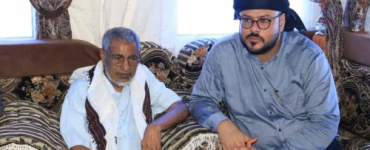 رئيس انتقالي حضرموت الجفري يزور المناضل الشيخ أحمد بامعلم للاطمئنان على صحته.